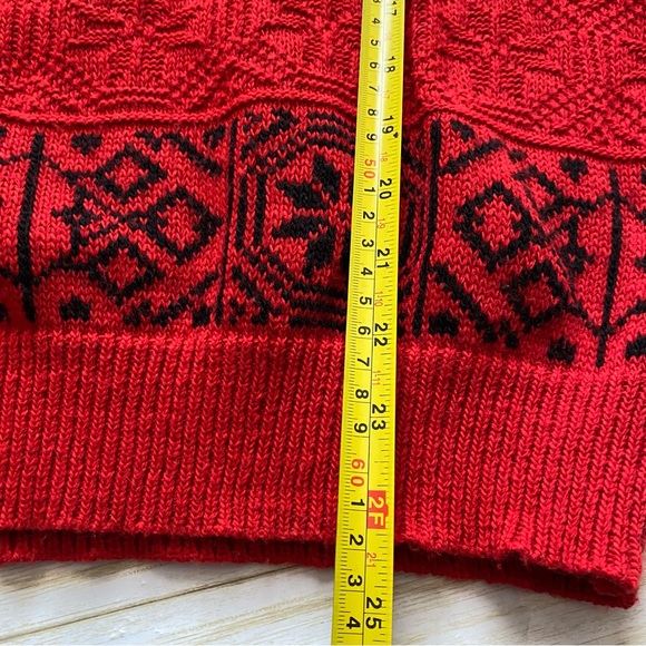 Vintage Red & Black Nordic Snowflake Knit Sweater - Picture 6 of 6